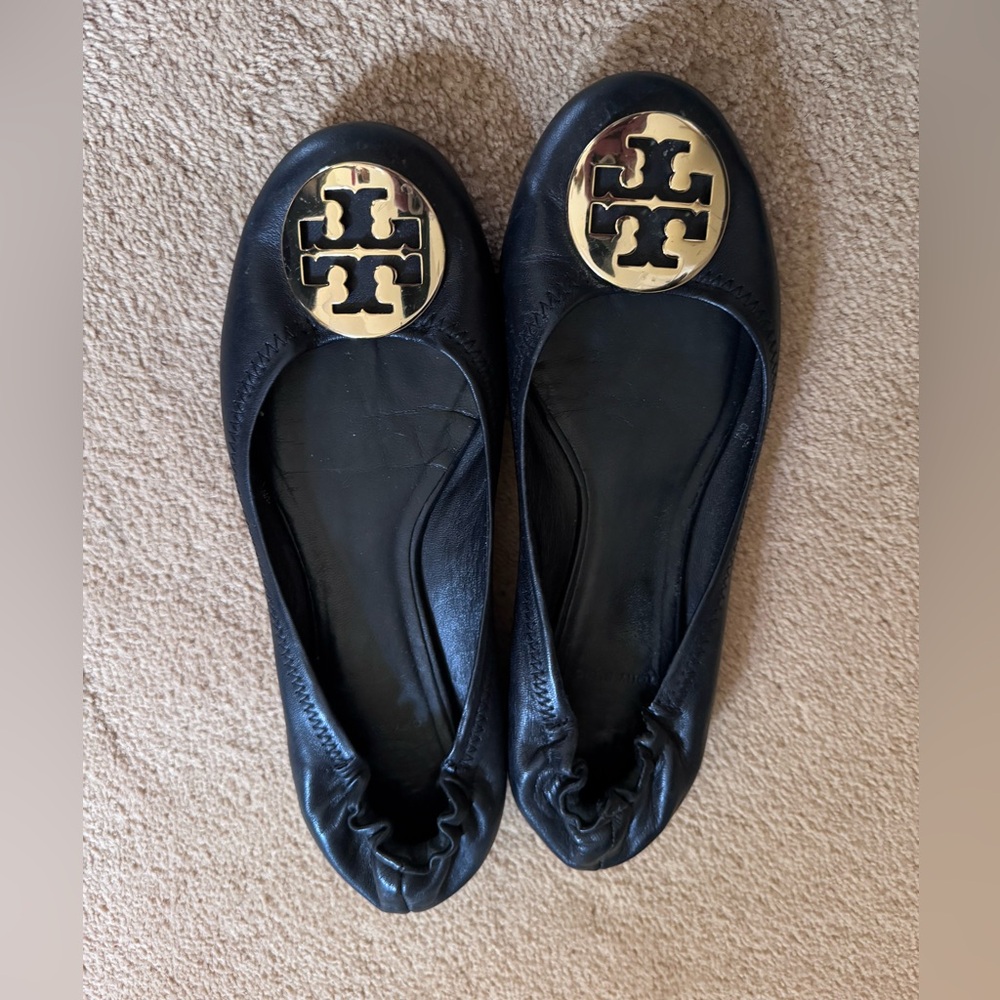 Tory Burch Black Leather Logo Circle Ballet Flats with Gold Emblem